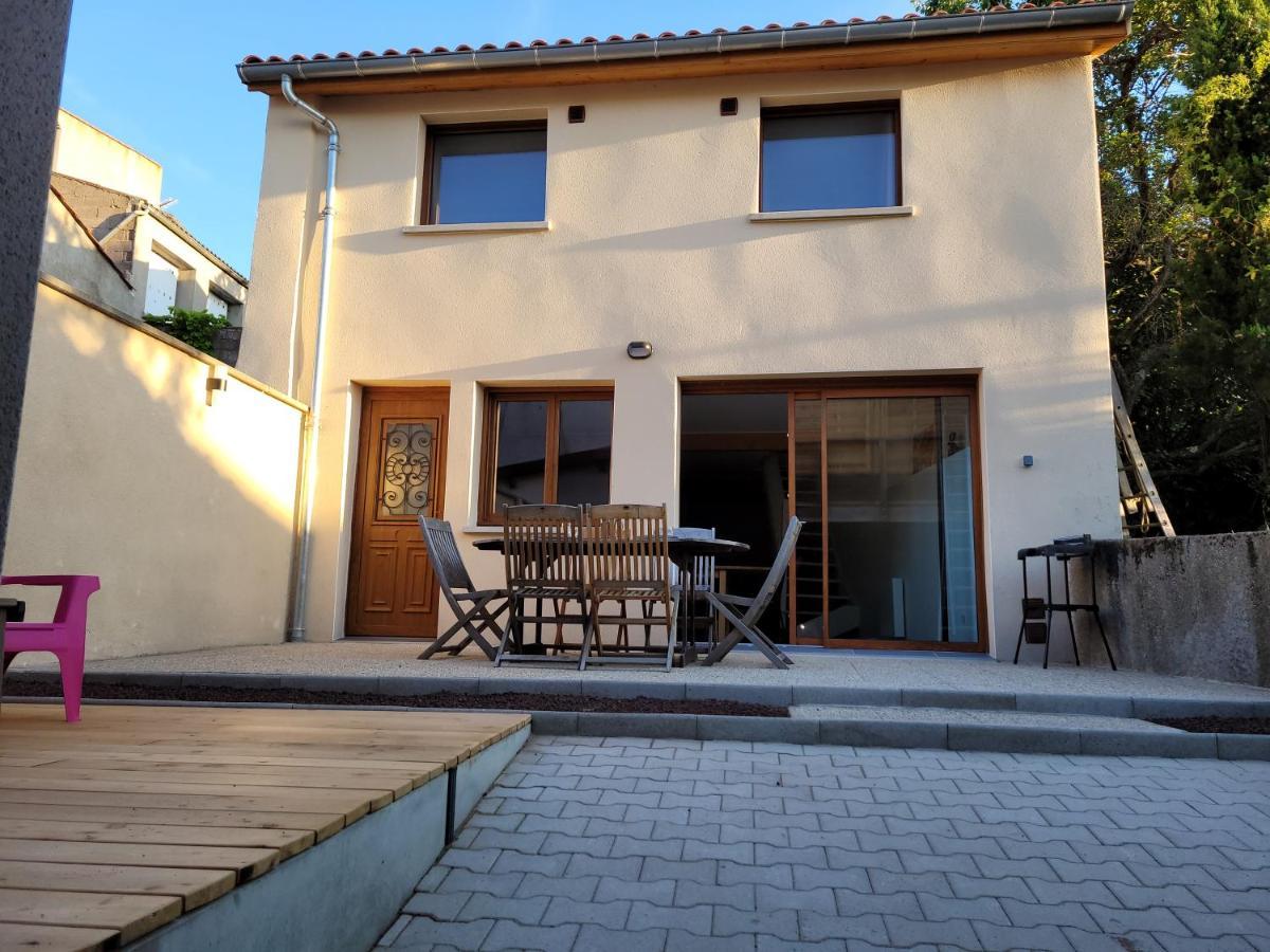 Les Maisons Bareyre - Grandes Maisons Avec Terrasse Saint-Sandoux Exterior foto